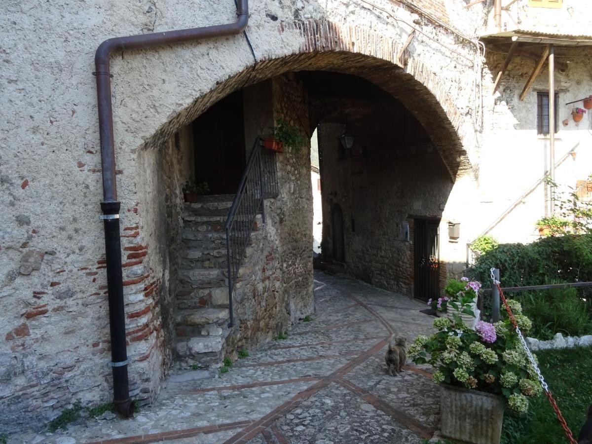 La Bottega Del Fabbro Affitto Breve Villa Contigliano Eksteriør bilde