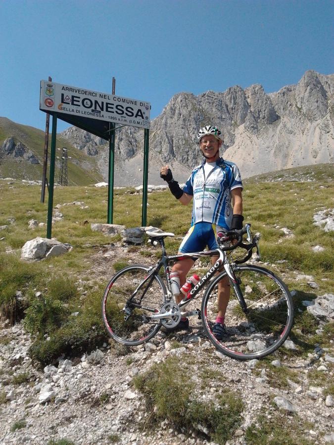 La Bottega Del Fabbro Affitto Breve Villa Contigliano Eksteriør bilde