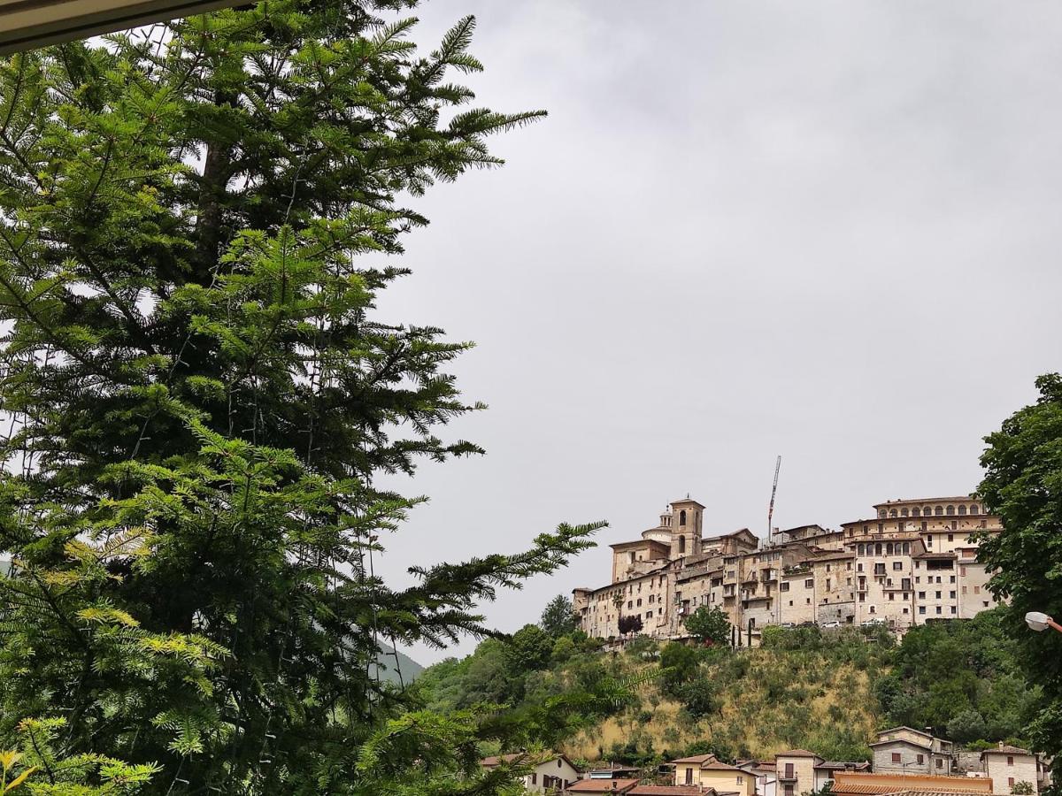 La Bottega Del Fabbro Affitto Breve Villa Contigliano Eksteriør bilde
