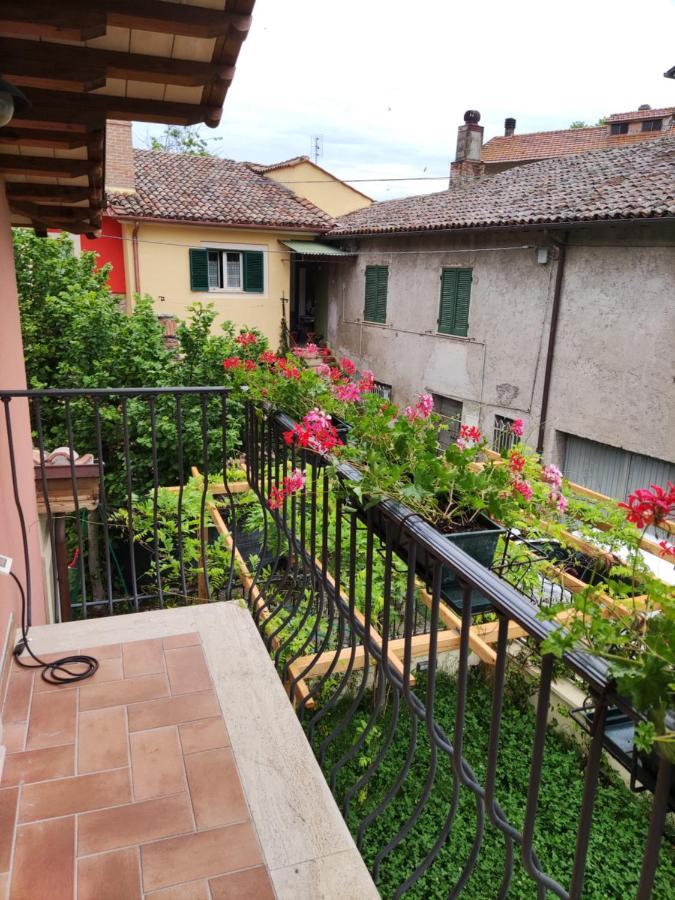 La Bottega Del Fabbro Affitto Breve Villa Contigliano Eksteriør bilde